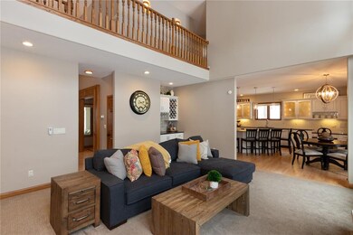 4224 Oak Leaf Ct NE, Cedar Rapids, IA 52411 - photo 7