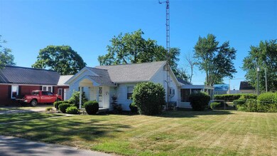 1010 W Race St unit Portland, Portland, IN 47371 - photo 2