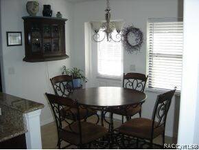 10 x 10 eat in kitchen area