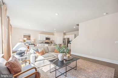 117 Mascouten St, Winchester, VA 22602 - photo 5