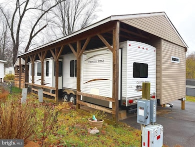 Block 59 Lot 9 & 10 Jollywood Dr, Falling Waters, WV 25419 - photo 4