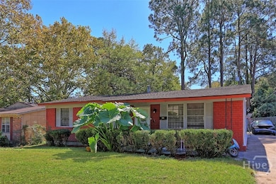 1217 E 34th St, Savannah, GA 31404 - photo 3