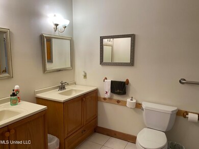 11010 Highway 613, Moss Point, MS 39562 - photo 7