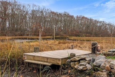 33 Marshfield Rd, Niantic, CT 06357 - photo 4