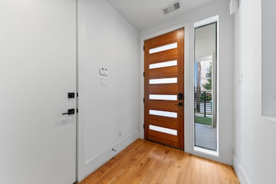 606 Oakley St, Houston, TX 77006 - photo 6