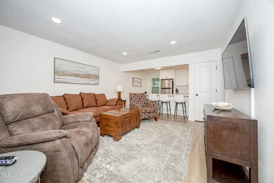 114 Ethel Cir unit 8, Ocean Springs, MS 39564 - photo 6