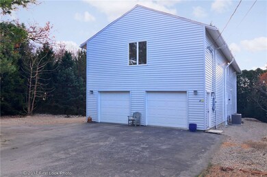 11 Helm St, Jamestown, RI 02835 - photo 4