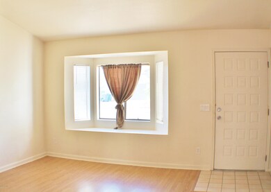 Living Room (2)