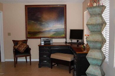 b-FormalLiving-Office