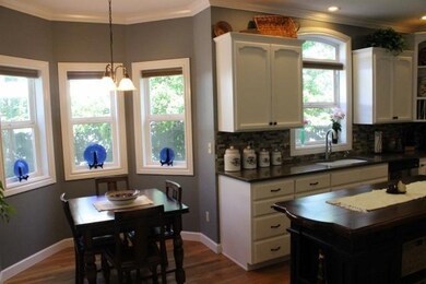 2462 Greenfield Ct, Medford, OR 97504 - photo 6