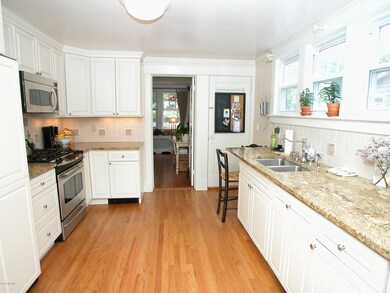 47 Riverside Avenue 029