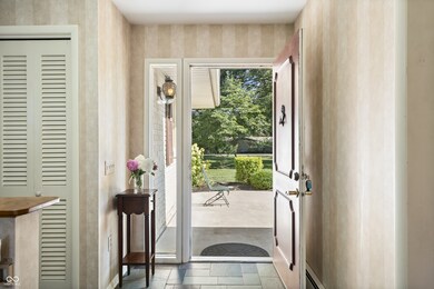 3893 W North Wood Lake Dr, Columbus, IN 47201 - photo 4