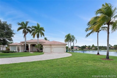 13233 SW 43rd St, Davie, FL 33330 - photo 2