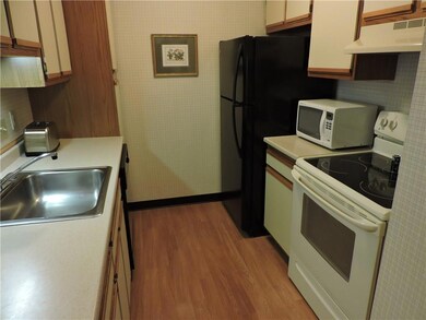 7 Somerset unit A-7, Freeport, ME 04032 - photo 6