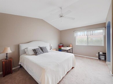 6159 Reynolds St - Kitchen