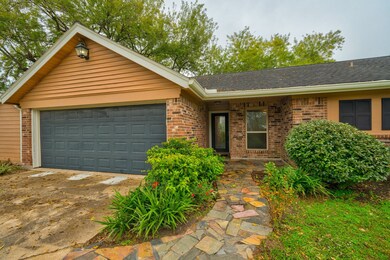 2703 County Road 962d, Alvin, TX 77511 - photo 2