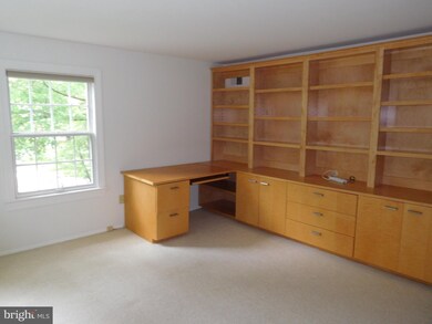 12712 Steeple Chase Way, Potomac, MD 20854 - photo 6