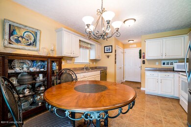 245 Berger Farm Dr, Mount Washington, KY 40047 - photo 5