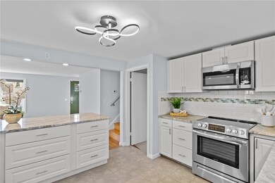 99 Longview Dr, Cranston, RI 02920 - photo 7