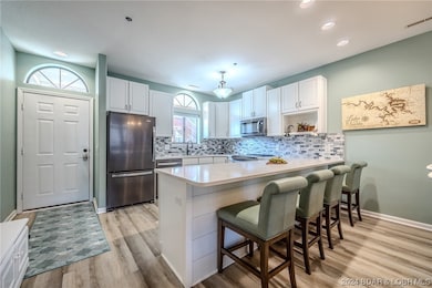 Breakfast bar for extra seating & gathering