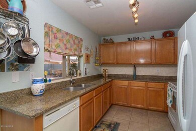 Kitchen2