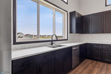 7368 Madelyn Ln S, Fargo, ND 58104 - photo 6