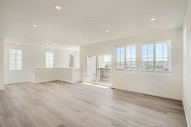 8847 Waterleaf Ln Great Room