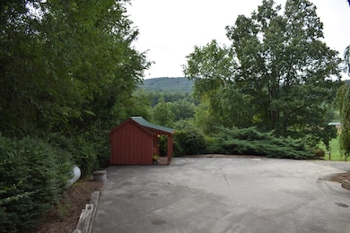 4732 Stones Chapel Rd, Elk Creek, VA 24326 - photo 7