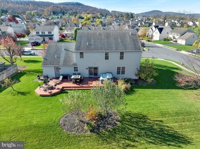 418 Apache Dr, Reading, PA 19608 - photo 4