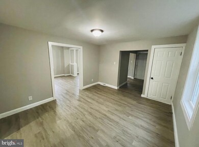 254 W Adams St, Paulsboro, NJ 08066 - photo 4