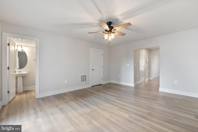 10510 Hinton Way, Manassas, VA 20112 - photo 4