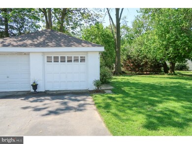 226 W Main St, Leola, PA 17540 - photo 2