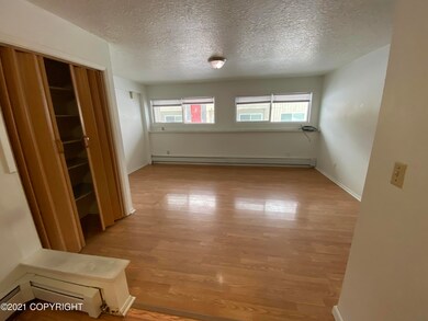 1016 W 25th Ave unit 3, Anchorage, AK 99503 - photo 2