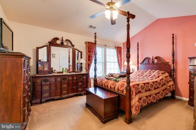 8736 Phipps Farm Way, Manassas, VA 20109 - photo 2