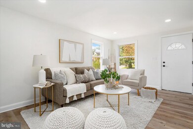 577 Lucia Ave, Baltimore, MD 21229 - photo 6