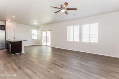 003-photo-living-room-14831747