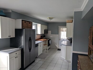 Eat in Kitchen
