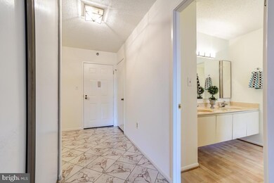 Greens of Leisure World unit 1014, Silver Spring, MD 20906 - photo 6