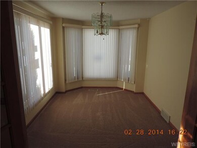 7249 Balla Dr, North Tonawanda, NY 14120 - photo 7