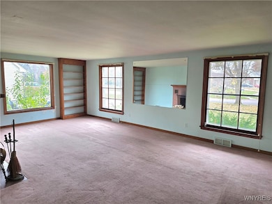 246 E Treehaven Rd, Buffalo, NY 14215 - photo 2