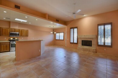 Open GREAT room with gas F/P
