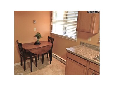 Eat-in Kitchen