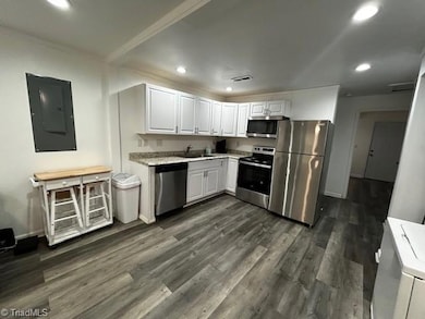 1004 Grace St unit A, High Point, NC 27260 - photo 4