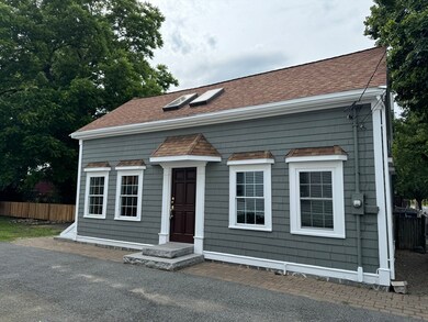 37 Upham St, Salem, MA 01970 - photo 2