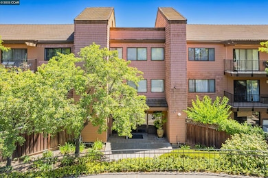 25676 University Ct unit 323, Hayward, CA 94542 - photo 2