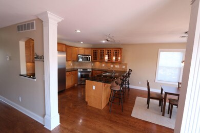 2327-South-Pte-Way---kitchen
