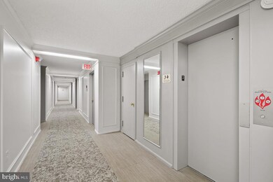 7651 Tremayne Place unit 307, McLean, VA 22102 - photo 5