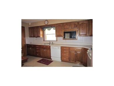 Plenty of room for family during the Holidays!