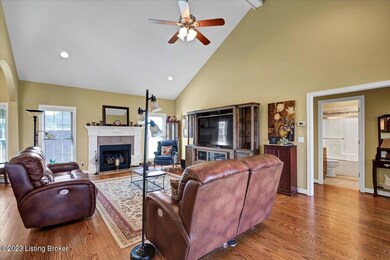 216 Olde Colony Ct, Mount Washington, KY 40047 - photo 6