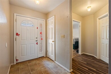 918 Valley View Rd, Enid, OK 73701 - photo 4